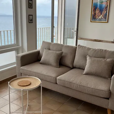 Le Face A La Apartment