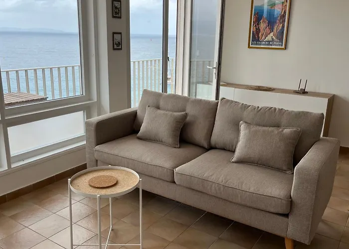 Le Face A La Apartment